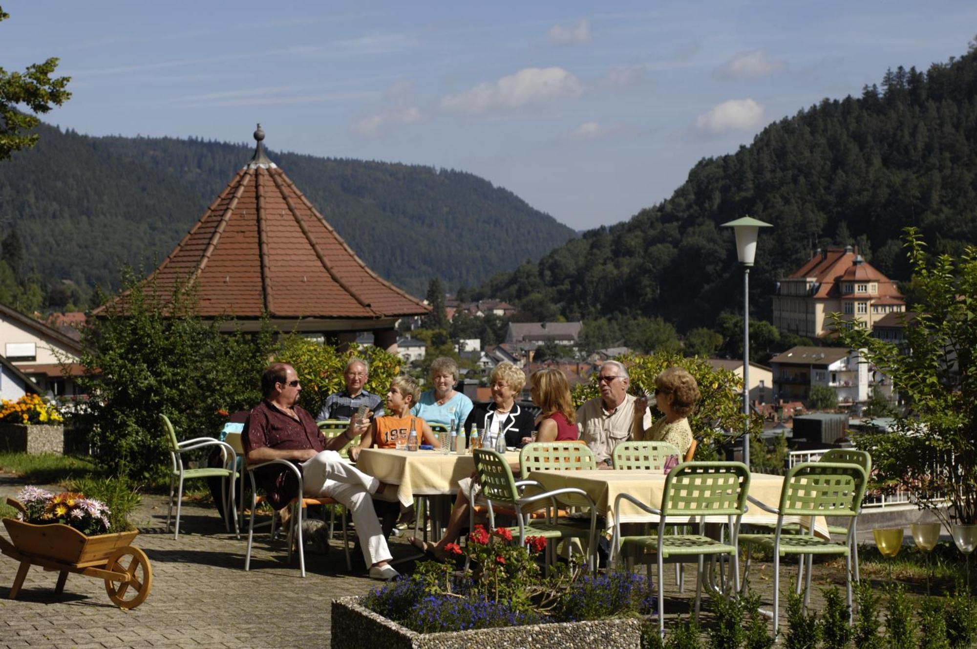Hotel Bergfrieden Bad Wildbad Exteriör bild
