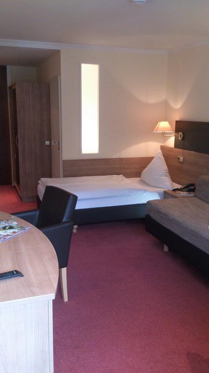 Hotel Bergfrieden Bad Wildbad Exteriör bild